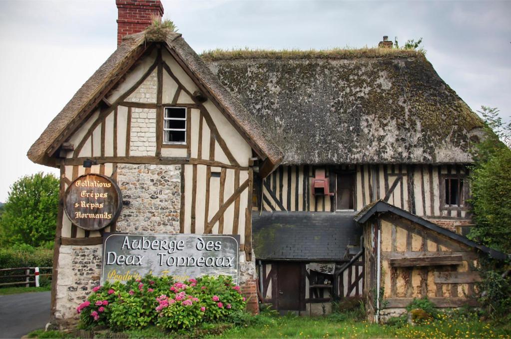 La Maison Du Cavalier, Chateau De Lavenue Pierrefitte-en-Auge Exterior foto